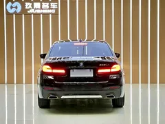 2022 BMW 5 Series 525Li M Sport Package, чёрный — фото 20