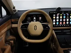 2024 Aito M5 EREV Max RWD Advanced Smart Driving, белый — фото 11