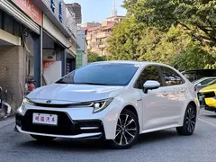 2021 Toyota Levin 1.8H Hybrid E-CVT Sport, белый — фото 1