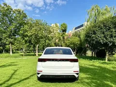 2022 Geely Emgrand 4th Gen 1.5L CVT Flagship, белый — фото 5