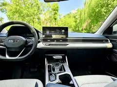 2022 Geely Emgrand 4th Gen 1.5L CVT Flagship, белый — фото 9