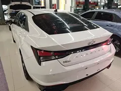 2022 Hyundai Elantra 1.5L CVT GLX Elite, белый — фото 5