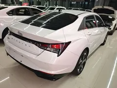 2022 Hyundai Elantra 1.5L CVT GLX Elite, белый — фото 7