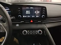 2022 Hyundai Elantra 1.5L CVT GLX Elite, белый — фото 13
