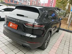 2022 Porsche Cayenne 3.0T Platinum, чёрный — фото 3