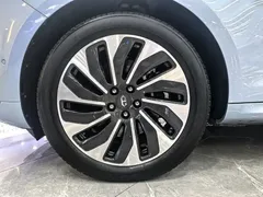 2023 Aito M5 EREV 4WD Smart Driving, синий — фото 14