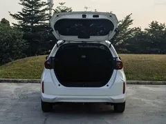 2021 Honda Fit 1.5L CVT, белый — фото 12