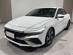 2023 Hyundai Elantra 1.5L CVT LUX Premium, белый — фото 1