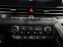 2023 Hyundai Elantra 1.5L CVT LUX Premium, белый — фото 14