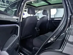 2022 Volkswagen Tayron 280TSI 2WD Luxury, чёрный — фото 5