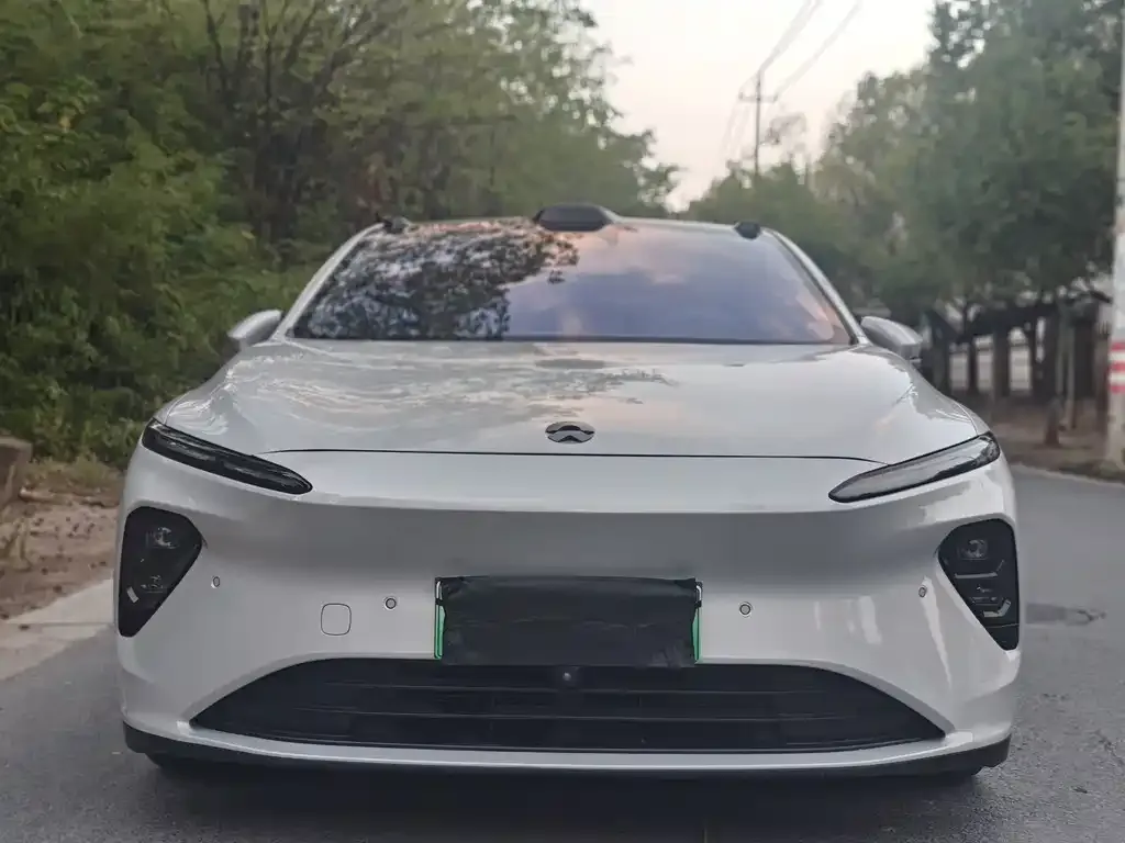 2024 Nio ET7 75kWh Executive
