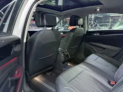 2022 Volkswagen Passat 430PHEV Luxury, белый — фото 6