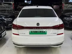 2022 Volkswagen Passat 430PHEV Luxury, белый — фото 12