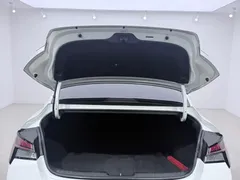 2022 Hyundai Elantra 1.5L CVT 20th Anniversary, белый — фото 15