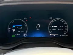 2021 Toyota Sienna 2.5L Hybrid Ultimate, белый — фото 10