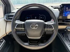2021 Toyota Sienna 2.5L Hybrid Ultimate, белый — фото 20