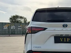 2021 Toyota Sienna 2.5L Hybrid Ultimate, белый — фото 22