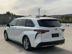 2021 Toyota Sienna 2.5L Hybrid Ultimate, белый — фото 24
