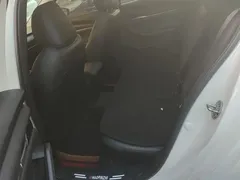 2021 Mazda 3 1.5L AT, белый — фото 11