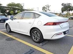 2024 BYD Qin PLUS Honor DM-i PHEV 55km Leading, белый — фото 6