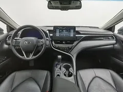 2021 Toyota Camry 2.5G Luxury — фото 5