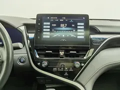 2021 Toyota Camry 2.5G Luxury — фото 12