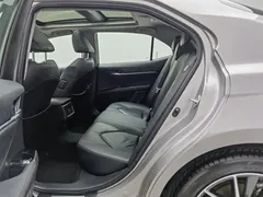 2021 Toyota Camry 2.5G Luxury — фото 15