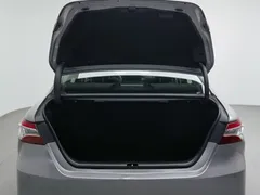 2021 Toyota Camry 2.5G Luxury — фото 16