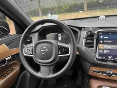 2022 Volvo XC90 B5 Luxury 7, чёрный — фото 9