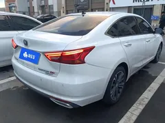 2022 Changan Raeton PLUS Blue Whale 1.5T DCT Luxury, белый — фото 3