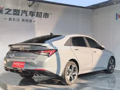 2022 Hyundai Elantra 240TGDi DCT LUX Premium — фото 4
