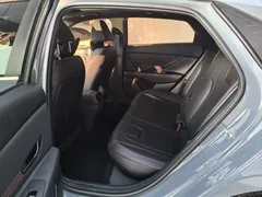 2022 Hyundai Elantra 240TGDi DCT LUX Premium — фото 9