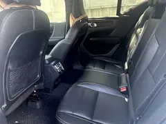 2022 Volvo XC40 4WD Luxury, белый — фото 6