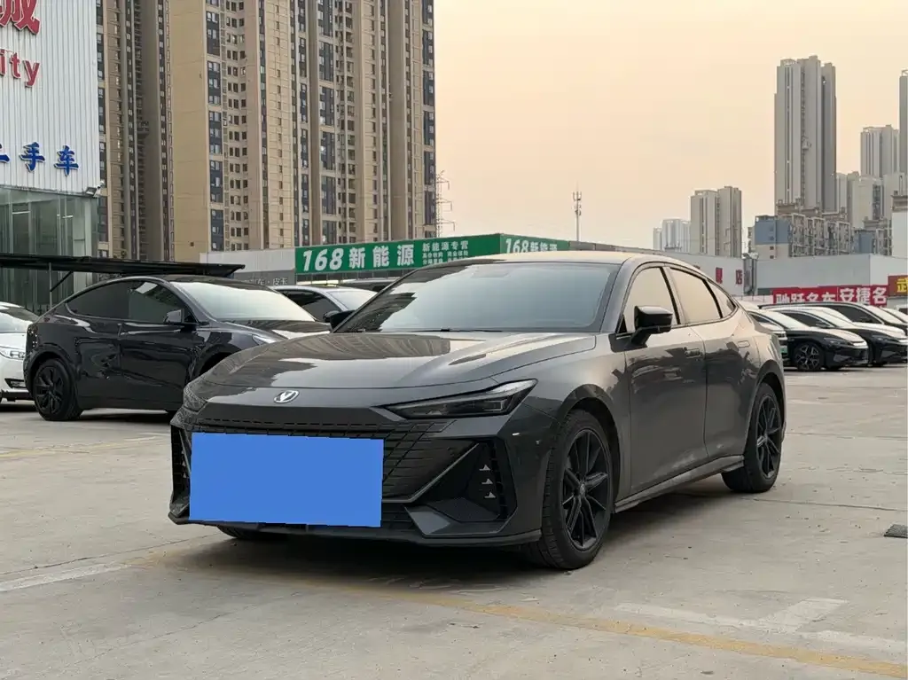 2022 Changan UNI-V 1.5T Premium