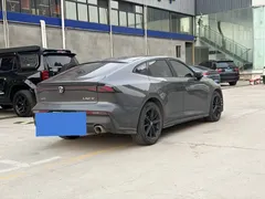 2022 Changan UNI-V 1.5T Premium — фото 7
