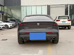 2022 Changan UNI-V 1.5T Premium — фото 8