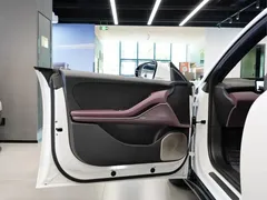 2025 Nio ET5T 75kWh Touring, белый — фото 16