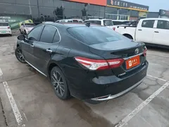 2023 Toyota Camry 2.5G Luxury, чёрный — фото 3