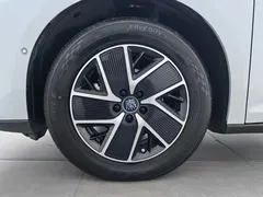 2026 BYD Qin L PHEV 128KM Leading, синий — фото 17