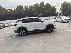 2021 Changan CS35 PLUS 1.6L CVT Luxury, белый — фото 11