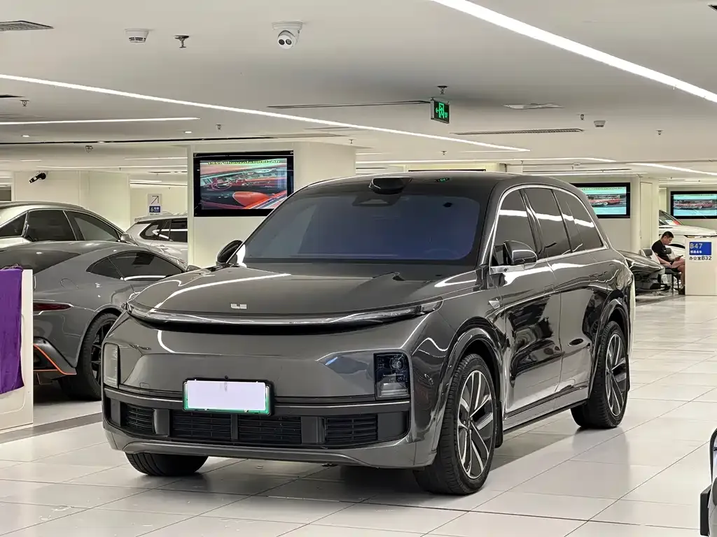 2024 Li Auto L8