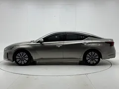 2022 Nissan Teana 2.0L XL-Upr Premium — фото 9