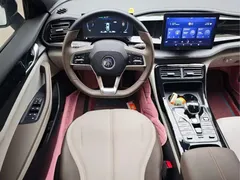2025 BYD Qin PLUS DM-i PHEV 55km Exceed Smart Driving, белый — фото 4