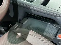 2021 Toyota Sienna 2.5L Hybrid Platinum, белый — фото 15