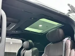 2021 Toyota Sienna 2.5L Hybrid Platinum, белый — фото 22