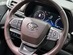 2021 Toyota Sienna 2.5L Hybrid Platinum, белый — фото 27