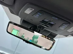 2021 Toyota Sienna 2.5L Hybrid Platinum, белый — фото 31