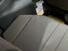 2021 Toyota Sienna 2.5L Hybrid Platinum, белый — фото 39