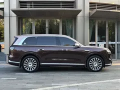 2026 Aito M9 EREV Ultra 5-seat — фото 4
