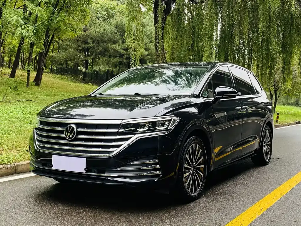 2022 Volkswagen Viloran 380TSI Premium